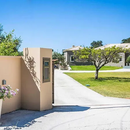 Beautiful Kefalonia - 4 Bedrooms - Katrin - Private Pool And Air-conditioning - Svoronata Villa